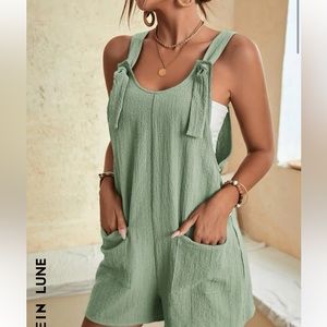 SHEIN LUNE Knot Front Pocket Patched Overall Romper Without Tube Top